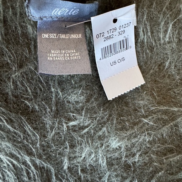 Aerie Cozy Olive Green Shawl/Large Scarf/Wrap - Picture 3 of 5